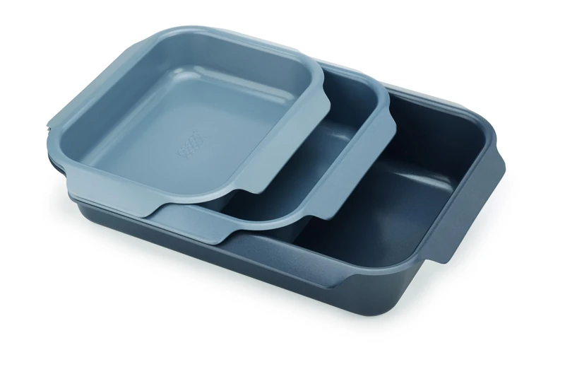 Joseph Joseph Nest Set of 3 Stackable Oven Trays, Carbon Steel Roasting Tins with Non-Stock Coating, Easy-Pull Handles, Organised Kitchen Facility, 41Cm X 30Cm X 9.6Cm - Blue