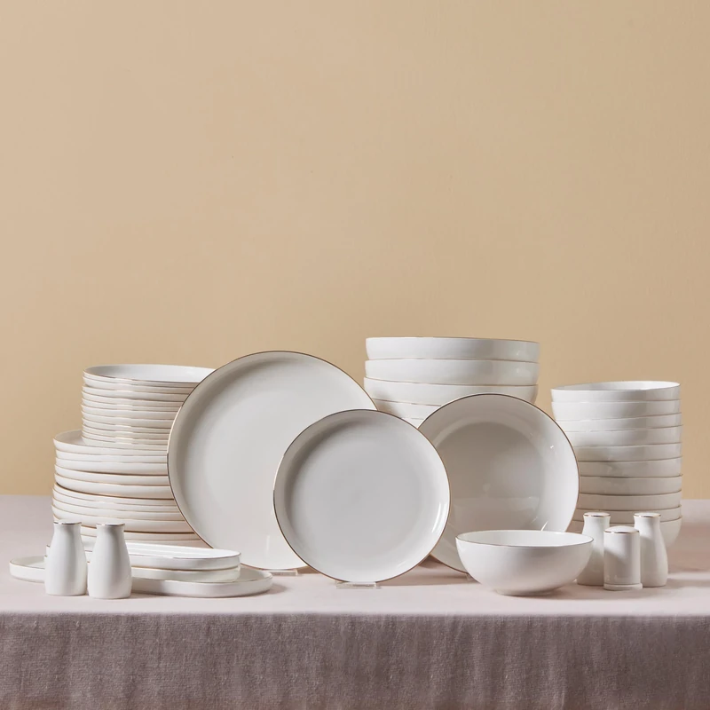 Karaca Favaro Gold 56-Piece Crockery Set – Elegant Gold Accent New Bone Generation for Demanding Table Arrangements and Versatile Use