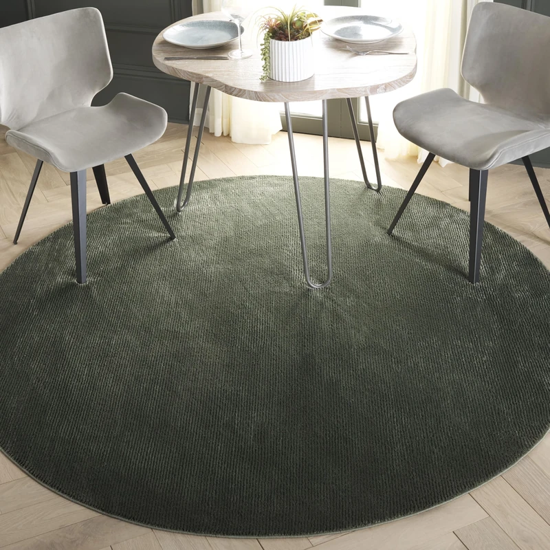 Safavieh Contemporary Rug for Living Room, Dining Room, Bedroom - Revive Collection, Short Pile, in Green, 200 x 200 cm - Image 1
