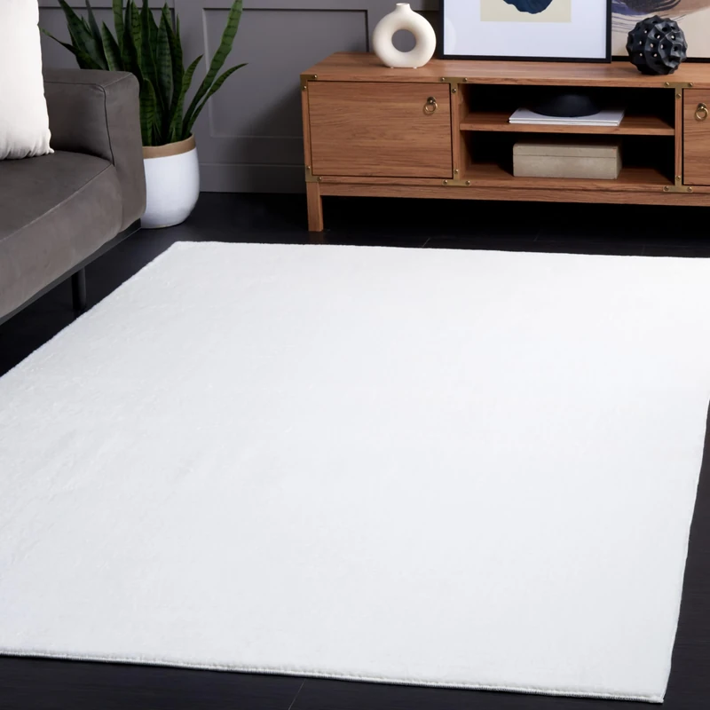 Safavieh Faux fur Rug Machine Washable & Slip Resistant - Living Room, Dining Room, Bedroom - Faux Rabbit Fur Collection, Short Pile, Ivory, 152 X 213 cm