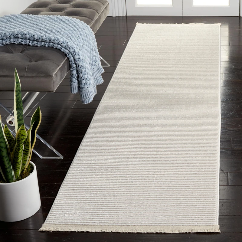 Safavieh Modern Rug for Living Room, Dining Room, Bedroom - Whisper Collection, Short Pile, in Ivory, 201 x 201 cm