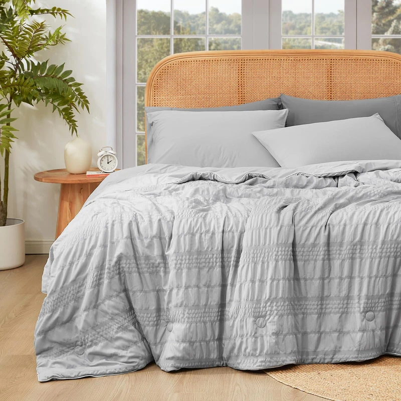 Cozy Bliss Seersucker Cooling Comforter Queen Size, Q-Max 0.45 Reversible Lightweight Cooling Blanket, Breathable Silk Smooth Summer Bedding Quilt for Hot Sleepers Night Sweats Light Grey
