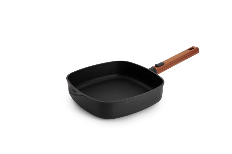 Woll Eco Logic QXR Square Pan Inductive 24 x 24 cm 6 cm High with Removable Sustainable Wooden Handle Suitable for All Hob Types PFAS-Free Non-Stick Coating Cast Aluminium