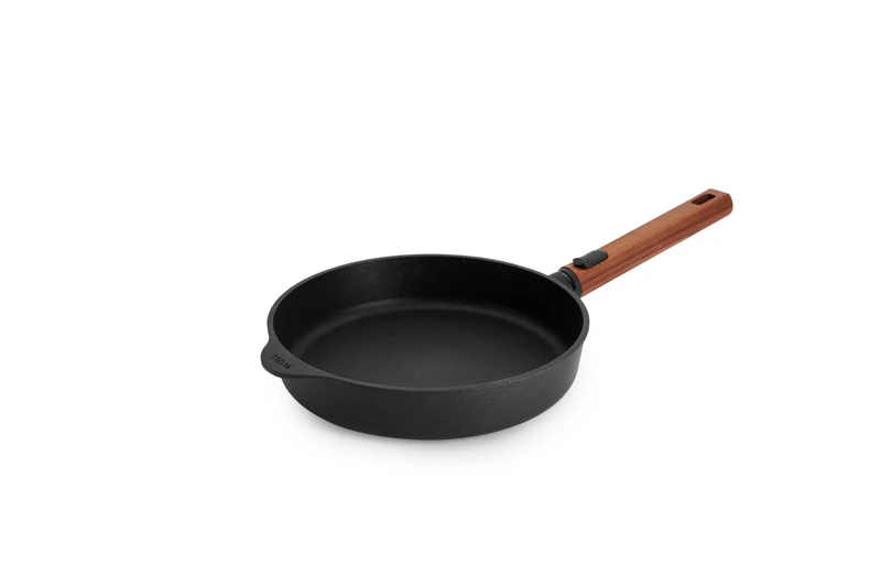 Woll Eco Logic QXR Flat Pan Diameter 24 cm with Removable Wooden Handle - PFAS-Free Non-Stick Pan, Oven-Safe - Induction Pan - Frying Pan, Black