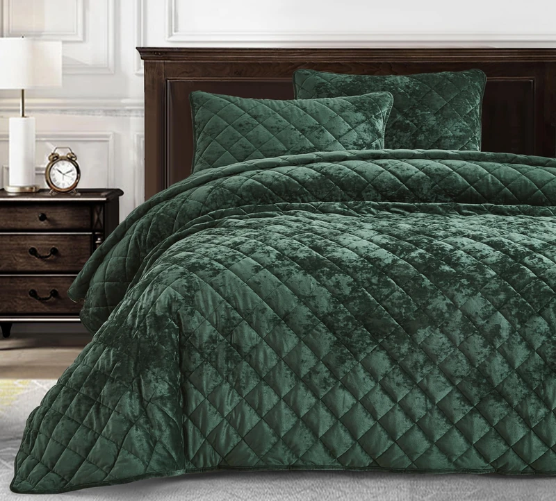 Chezmoi Collection Lux Forest Green Velvet Quilt Oversized King Set, 3-Piece Plush Distressed Velvet Bedding All Season Lightweight Comforter Brushed Microfiber Reverse with Diamond Stitch Quilting