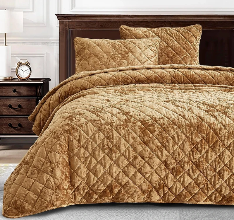 Chezmoi Collection Lux Caramel Gold Velvet Quilt Oversized King Set, 3-Piece Plush Distressed Velvet Bedding All Season Lightweight Comforter Brushed Microfiber Reverse with Diamond Stitch Quilting