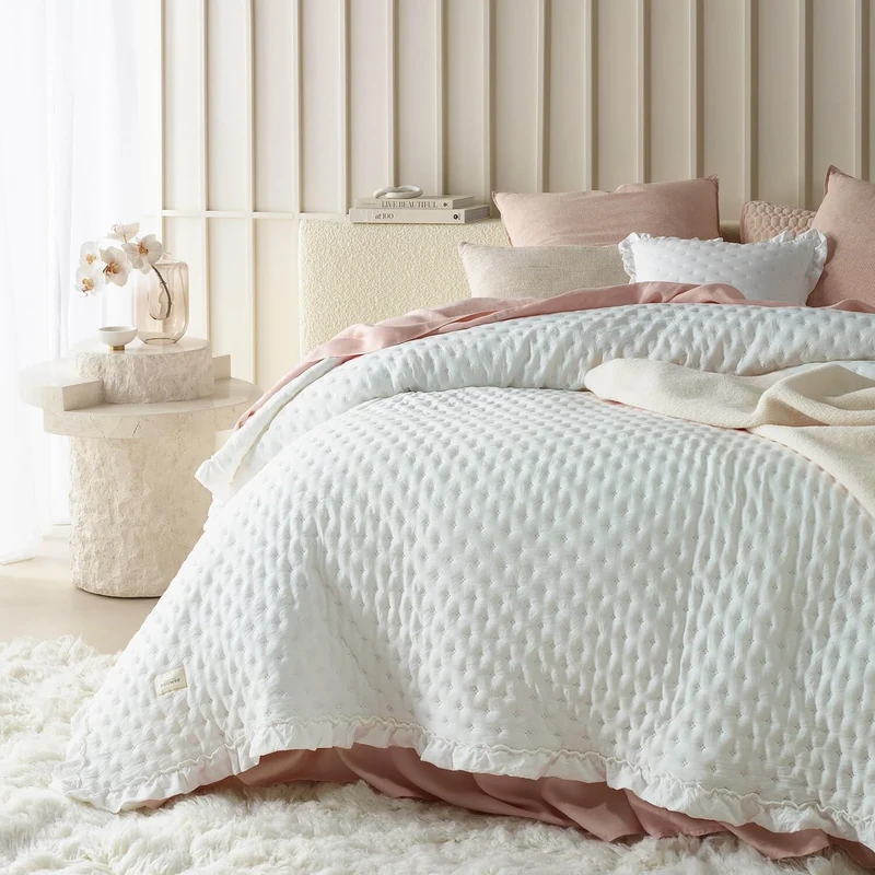 ROOM99 Molly Elegant Ecru Bedspread 240 x 260 cm – Versatile Blanket as a Bed Throw or Sofa Throw – Quilted Bedspread – Ideal as a Bedspread