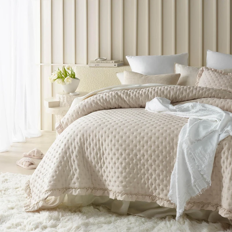 ROOM99 Molly Elegant Cream Bedspread 220 x 240 cm – Versatile as a Bed Throw or Sofa Throw – Quilted Style – Ideal as a Bedspread