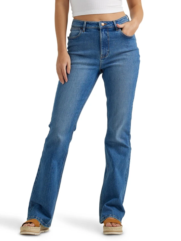 Wrangler Women's High Rise Bold Boot Jean, Carolina, 2-30 Short - Image 1