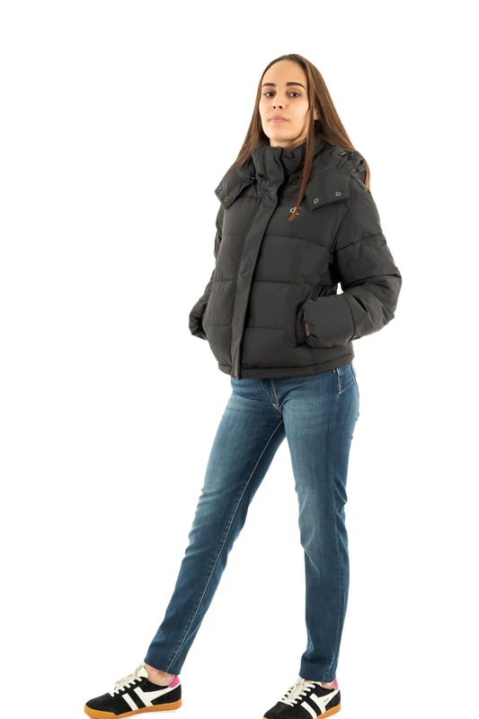 Calvin Klein Women’s Short Matte Puffer Jacket with Hood, Black (Ck Black), XXL