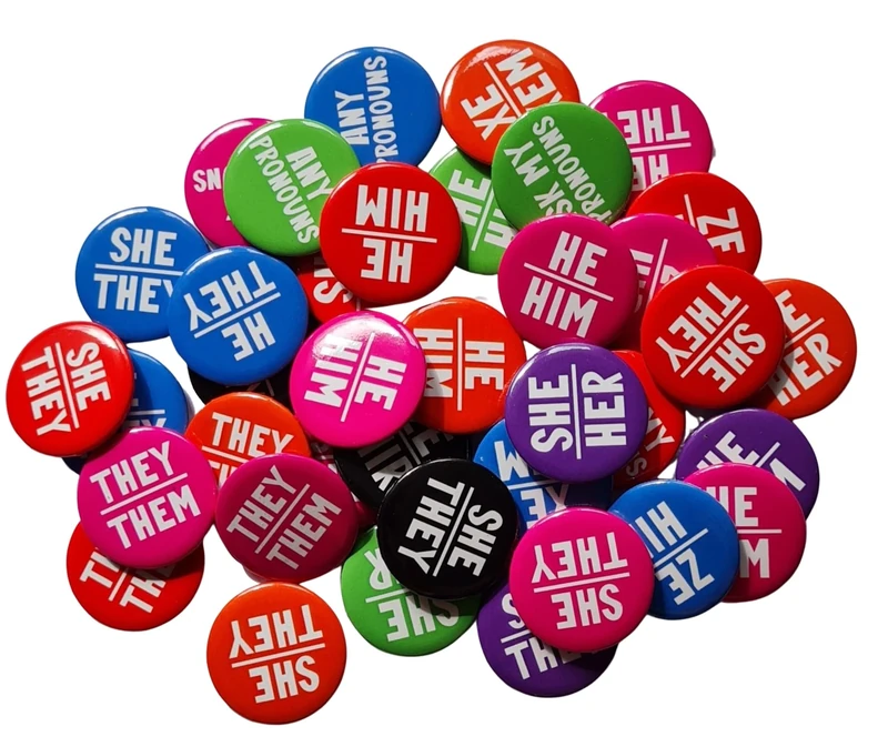 Pride and Pronouns Bulk Pack of Customisable Mixed Pronoun Badges, Colourful Customisable Pronoun Pin Badges, Pronouns LGBTQ+ Pin Brooch For Pride, 1 inch (25mm) Diameter Badge (Pack of 75) - Image 1