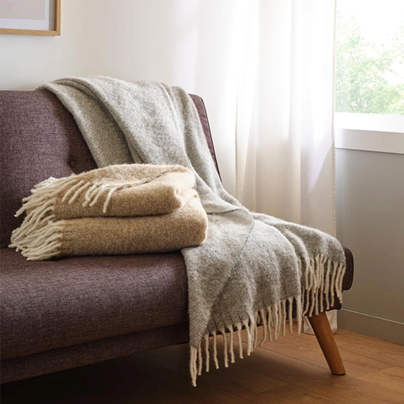 Toison d'or Lima Throw, 130 cm x 180 cm Size, Pearl - Image 1