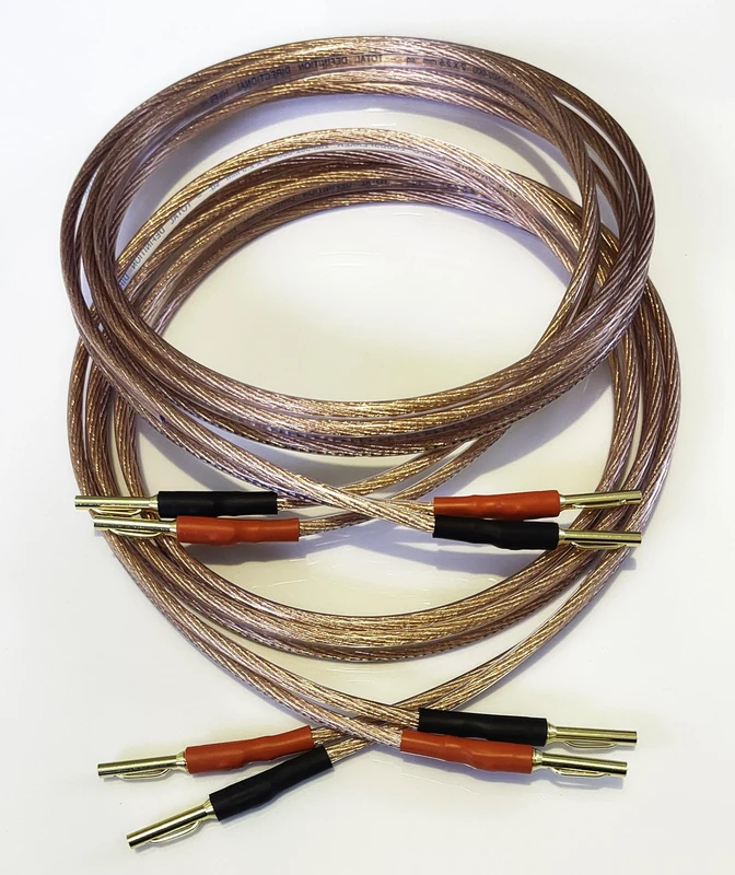 A1 Sound Van Damme Hi-Fi Series 2.5mm Sq LC-OFC directional speaker cable pair, two cables terminated with gold plated 4mm banana plugs on all ends 8 plugs in total (3 metre pair)