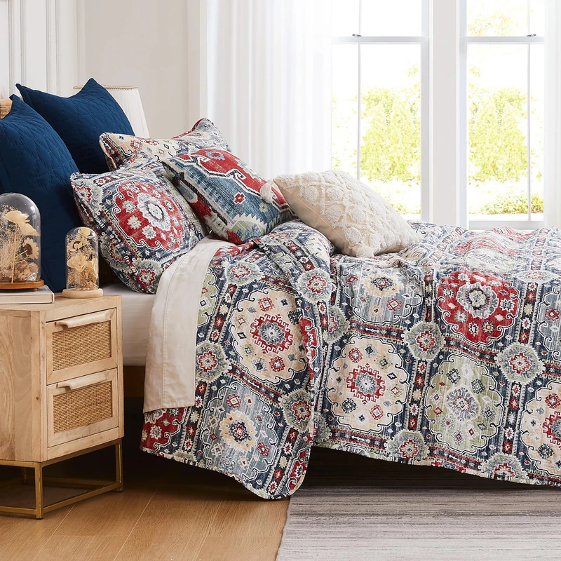 Southshore Fine Living, Inc. Oversized King Size Quilt Set 7-Pieces with 2 Pillow Shams, 2 Euro Shams, Throw Pillow & Throw Cover, Boho Bedding Set for King/California Size Beds, Kilim Blue & Red