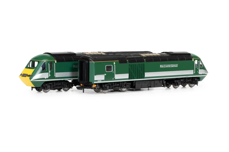 Hornby Diesel Train - R30204 Rail Charter Services HST Train Pack - Era 11 00 Gauge Locomotives, Engine Models for Adults - 1:76 Scale Model Gift