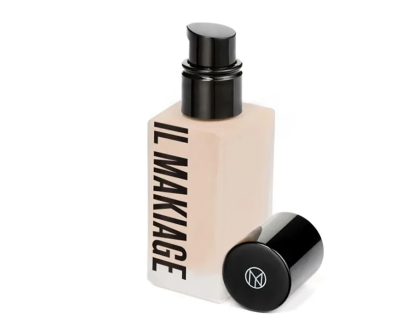 Il Makiage - Wake up with flawless makeup like this foundation (Shade 010, 1 fl oz / 30 ml)