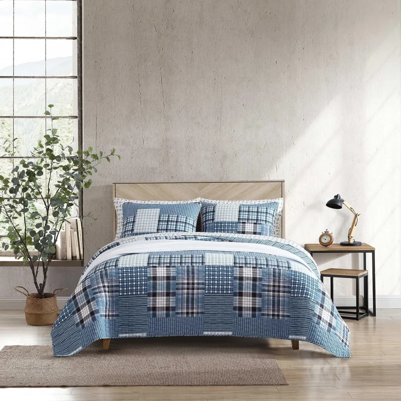 Eddie Bauer - Queen Quilt Set, Reversible Cotton Bedding with Matching Shams, Patchwork Plaid Home Decor (Hawthorne Blue, Queen)