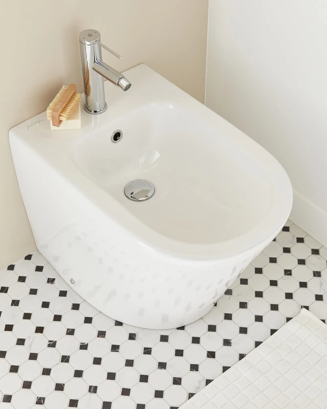 JACOB DELAFON Ceramic Bidet Floor Fairing Wall Easy Cleaning and Maintenance Simple Installation White Rodin+ EBJ0002-00