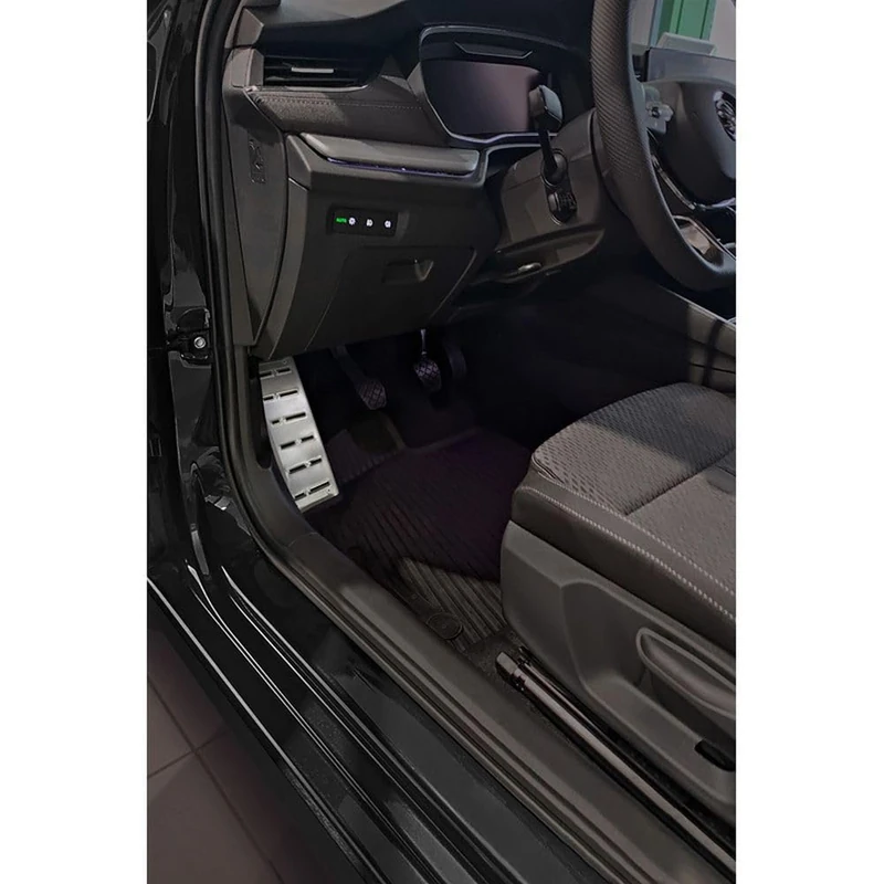 Steel Footrest Compatible with Skoda Octavia (NX_) (Liftback & Combi) 2020-2024 & FL 2024-