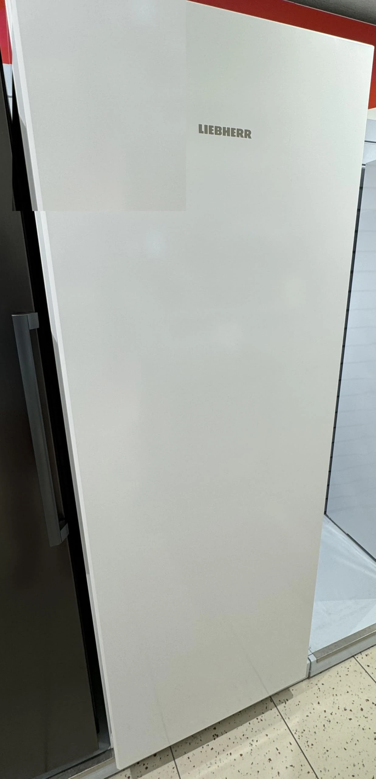 Liebherr Plus FND5026 238 Litre 165.5 High x 60cm Wide Frost Free Touch Display Upright Tall Freestanding Freezer - Suitable for Outbuildings - White
