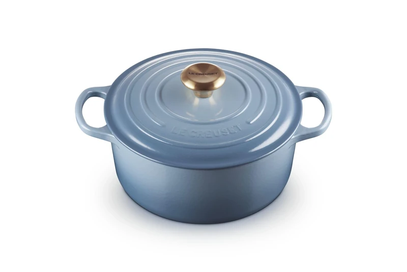 Le Creuset Signature Enamelled Cast Iron Round Casserole Dish With Lid, 24 cm, 4.2 Litre, Chambray, 21177244344441