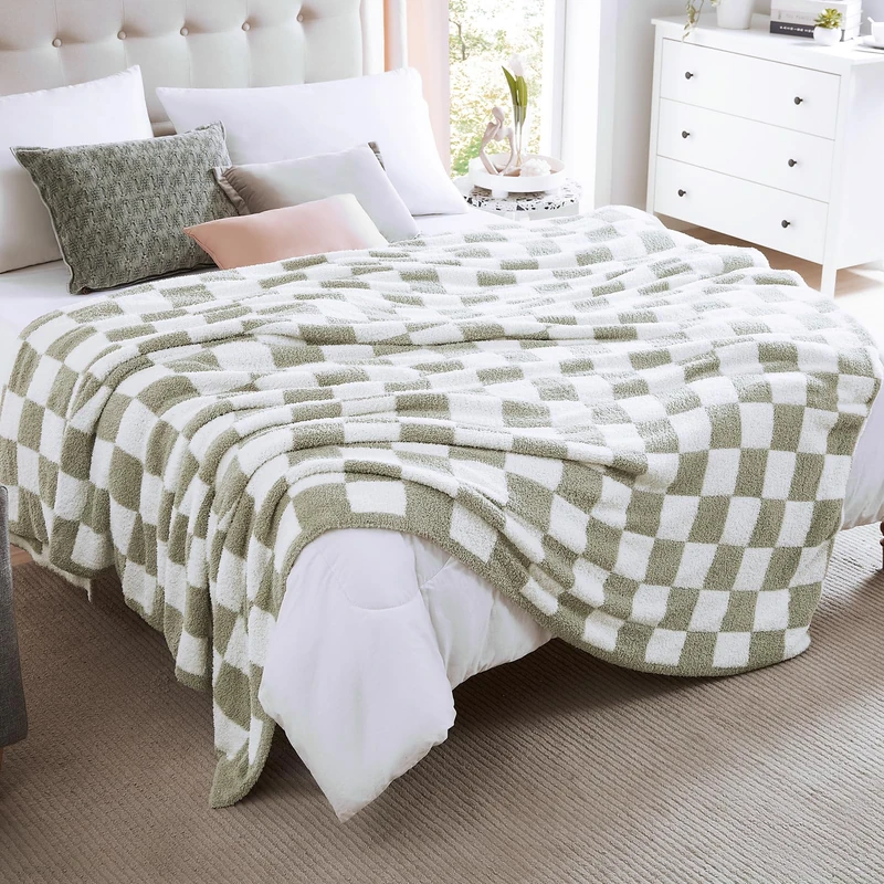 WRENSONGE Soft King Size Checkered Blanket for Bed-Cozy Knitted Blankets