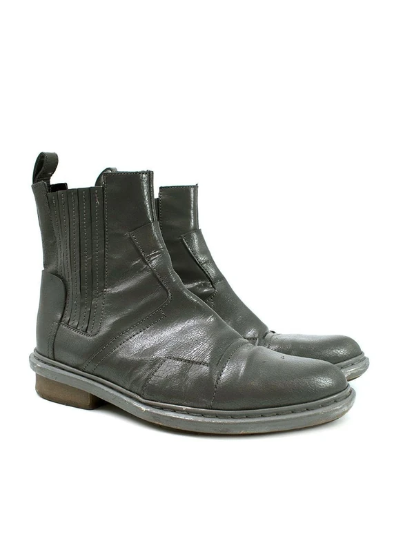 Balenciaga Pre-Loved Grey Distressed Leather Chelsea Boots