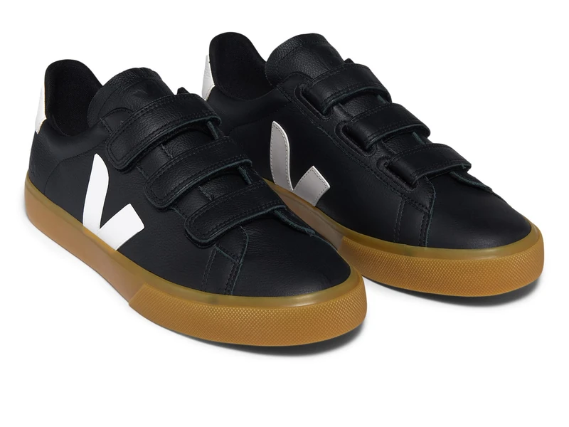 VEJA Recife Logo Sneaker