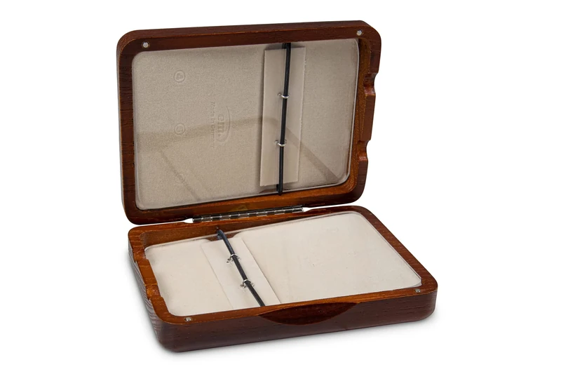 GEWA Baritone Saxophone Reed Case, 6 Reeds, Red-Brown Lacquer