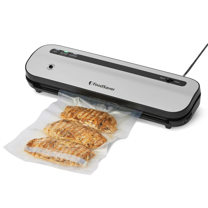 FoodSaver VS1290X Compact Vacuum Sealer - Guaranteed freshness up to 5x longer* - 50% + compact** - 1 roll (28 cm x 653 m), 2 sealing bags (0.94 l), 2 zip bags (0.94 l)