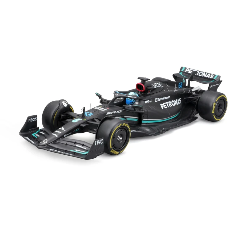 Bburago - 1/24 Racing - 2023 Mercedes-AMG F1 W14 E-Performance - with #Russell Helmet - New 2024: A precise replica for Racing Fans, capturing the spirit of competition