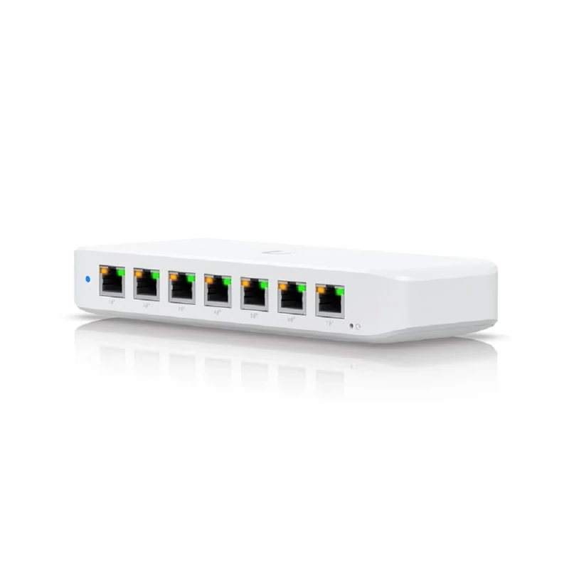 Ubiquiti Ultra 210W 8-Port Managed Switch 8x Gigabit Ethernet (7x PoE), 1x PoE (zur Stromversorgung), 210W AC Adapter
