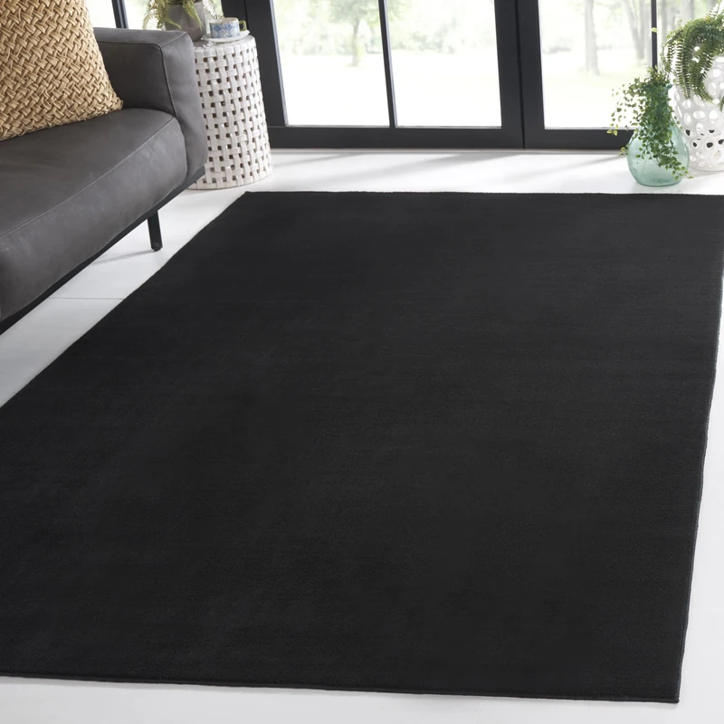 Safavieh Boho Rug Living Room, Dining Room, Bedroom - Machine Washable and Non Slip - Loft Collection, Short Pile, in Black, 70 X 244 cm - Image 1