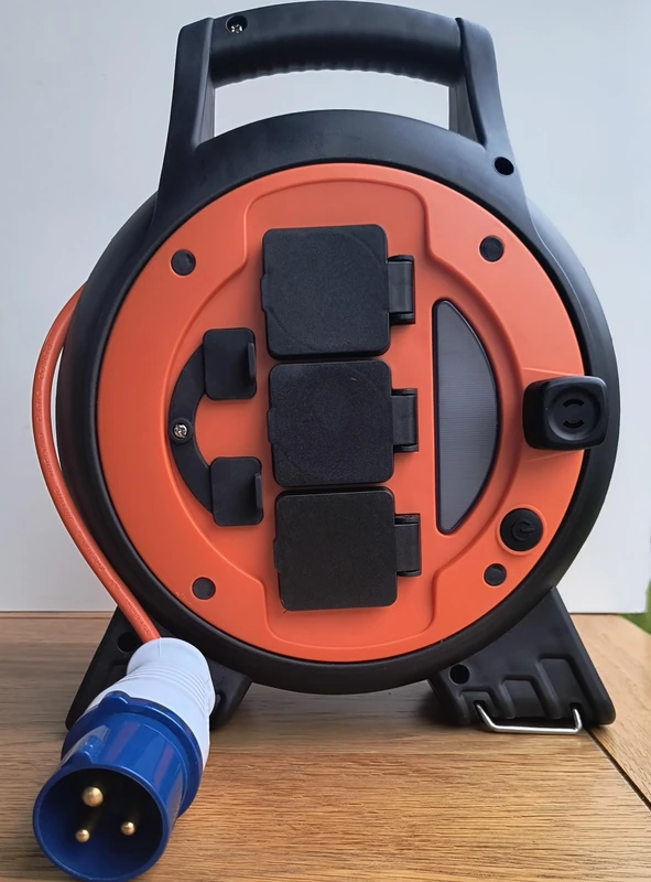 MAIL MORE Caravan Hook Up Cable, Heavy Duty Caravan Extension Lead, 240V 16amp Cable Lead for Camping Orange Mains Power Lead, Campervan Motorhome Caravan Power Station