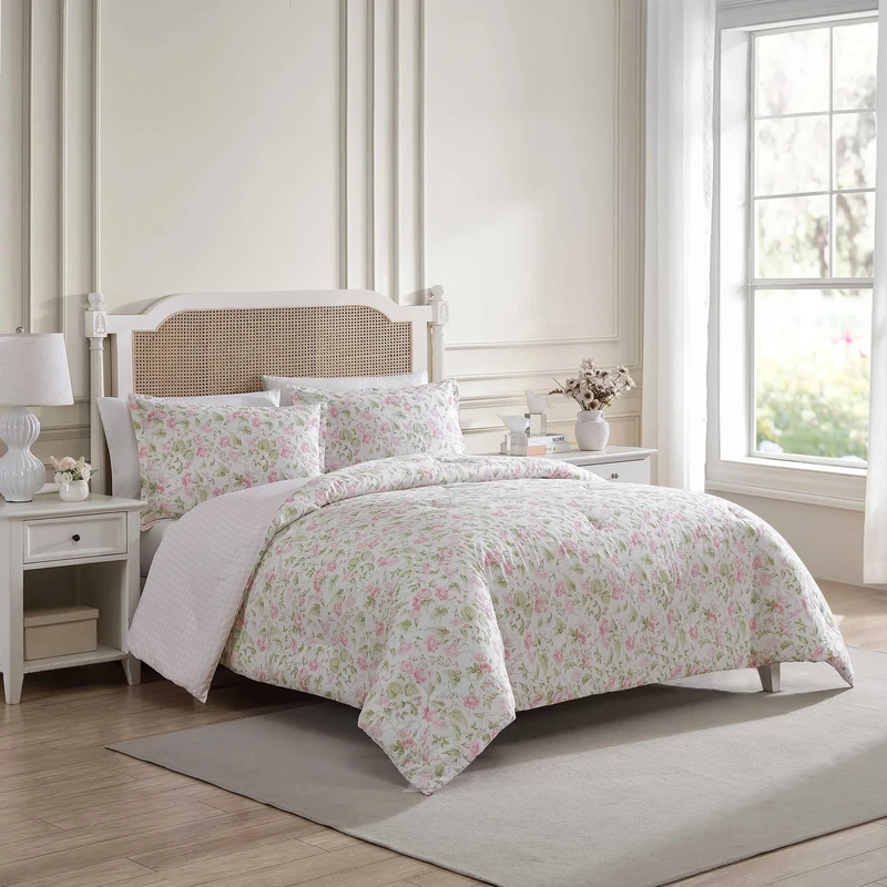 Laura Ashley - Comforter Set, Luxuriously Soft Bedding with Matching Shams & Bonus Tote Bag, Casual Home Decor (Morning Gloria Pink, Queen)