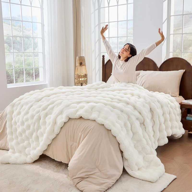 Jeyfull Fluffy Blanket for Couch Soft Luxury Faux Rabbit Fur Throw Cozy Fuzzy Plush Bubble Blanket Thick Warm Decorative Throw for Bed, Sofa (Queen Size 90''x90'', Cream White)