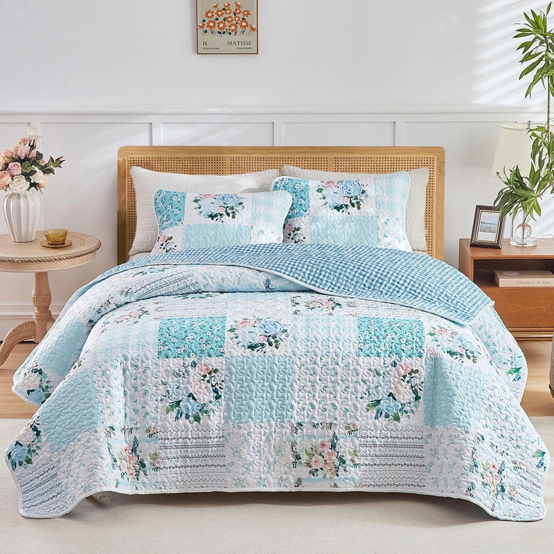 Joyreap 3 Pieces Floral Patchwork Quilt Set California King, 102x114 inches- Blue n White Flowers Design, Smooth Soft Microfiber Quilt, Bedspread Bed Cover for All Season