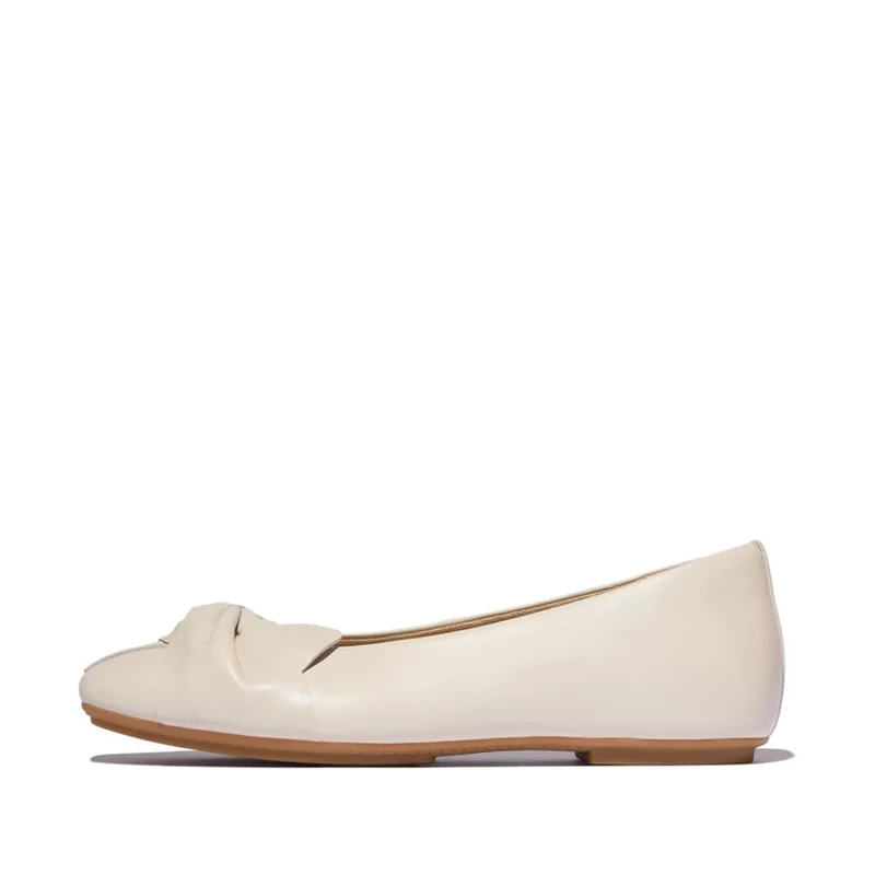 Fitflop DELICATO Soft-Twist Leather Ballet Flats Beige