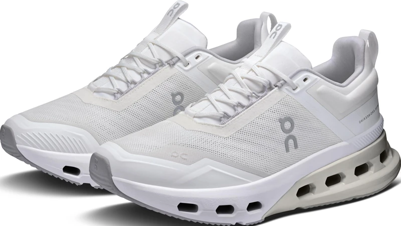 On Running Cloudnova X Sneaker