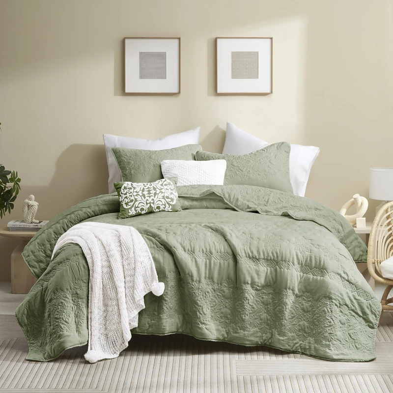 Boho Sage Green Quilt King Size Bedding Sets with Pillow Sham, Bohemian Lightweight Soft Bedspread Coverlet, Farmhouse Quilted Blanket Thin Comforter Bed Cover for All Season, 3 Pieces, 104x90 inches
