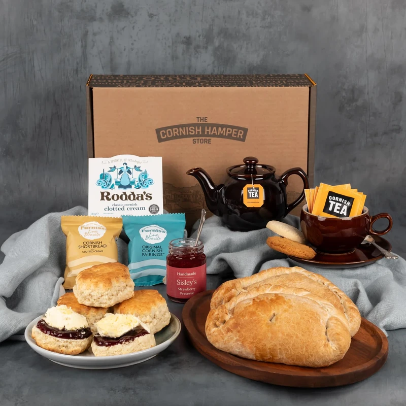 Pasty & Cream Tea Hamper | 2 Cornish Pasties, 4 Scones, Tea, Jam, Clotted Cream, Biscuits | Birthday Gift for Men, Gift for Dad, Father's Day Afternoon Tea for 2 | Cornish Hamper Store
