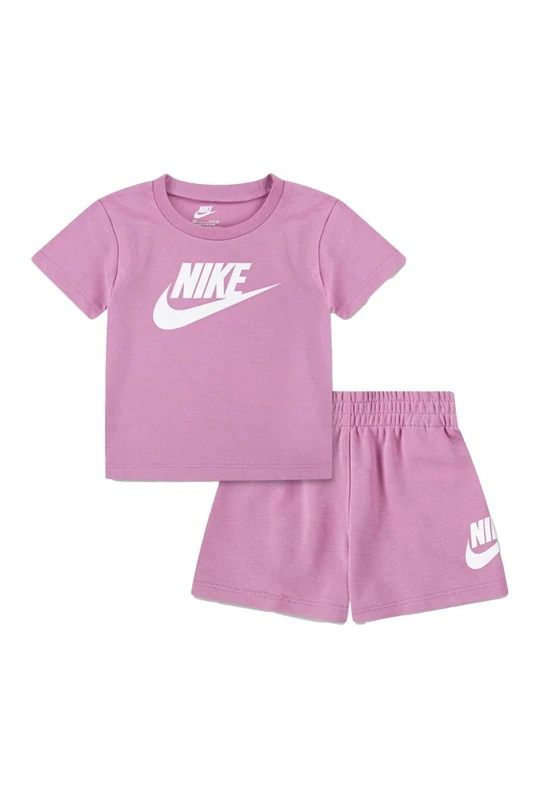 Nike club tee & short set