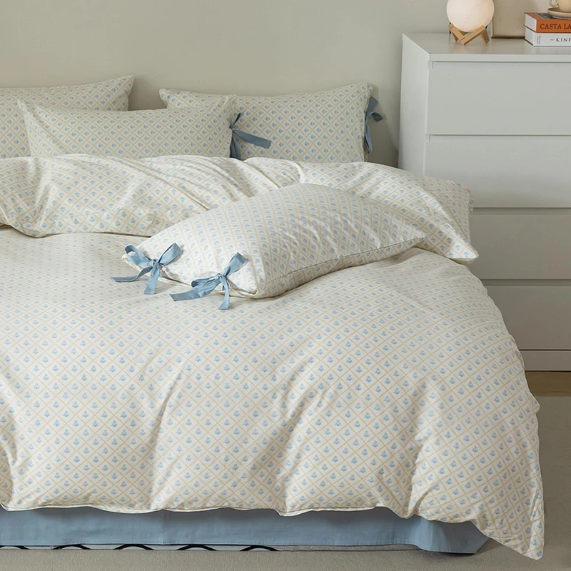 HighBuy Luxury Soft Comforter Set King Size 3 Piece Blue Floral Comforter Set Fluffy All Season with 2 Bowknot Bow Tie Pillowcases Coquette Bedding Comforters Bed Set for Women Men,Easy Care