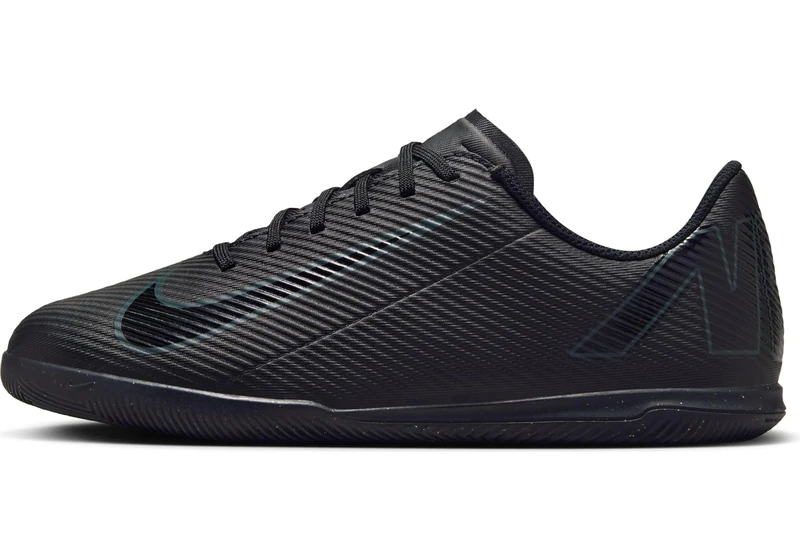 Nike Vapor 16 Club Ic Kid's Football Shoe, Black/Black/Deep Jungle, 3.5