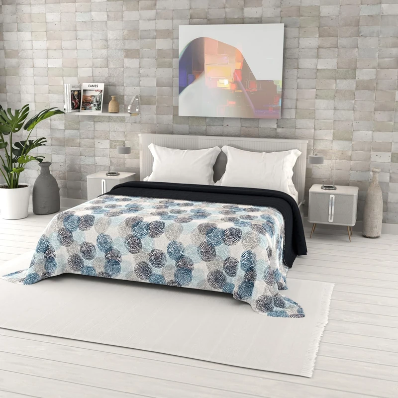 Italian Bed Linen Fantasy Microfibre Summer Quilt, Double 260 x 270 cm, Blue Shower Heads