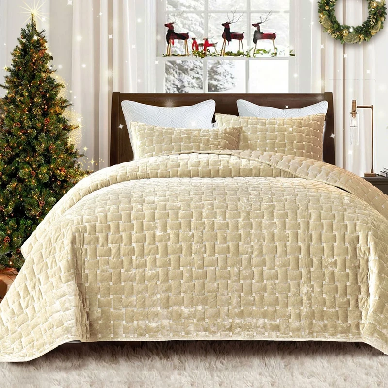 Grassix Velvet King Size Quilt - Luxury Cozy Beige Quilt Set, Lightweight Soft Velvet Comforter, Geometric Coverlet Bedspreads with 2 Shams for All Seasons