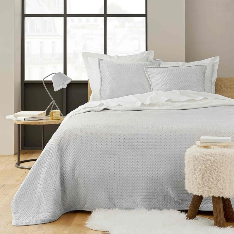 Douceur d'Intérieur, Quilted Bedspread (220 x 240 cm) and 2 Pillowcases (60 x 60 cm) Mylene Grey, Embossed Velvet with Sherpa