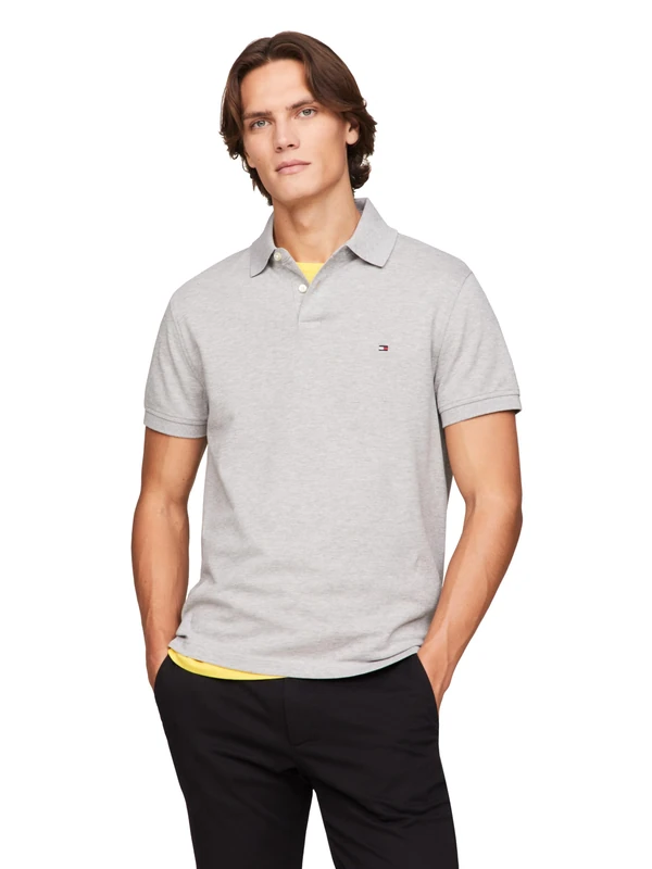 Tommy Hilfiger Men's Short Sleeve Polo Shirts in Regular Fit with Stretch and Organic Pique Cotton, Light Grey Heather, Medium