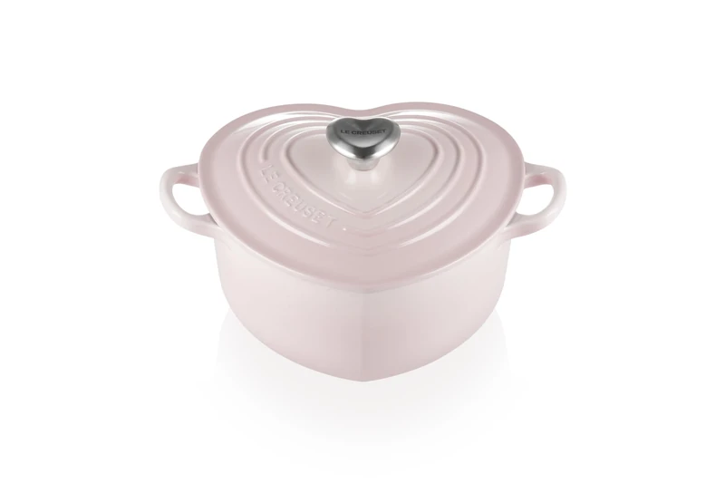 Le Creuset 21401207774455 20cm Heart Shaped Saucepan with Cast Iron Heart Shaped Knob, Shell Pink - Image 1