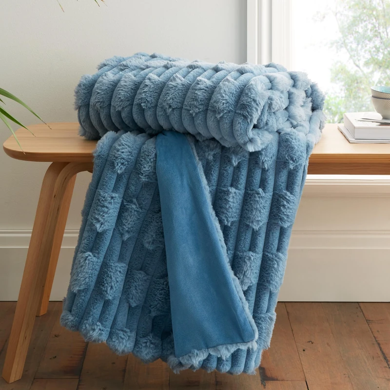 Bianca So Soft Carved Faux Fur 150x200 cm Blanket Throw Blue